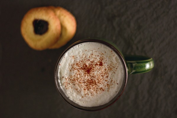 Hungarian Eggnog and Cookies