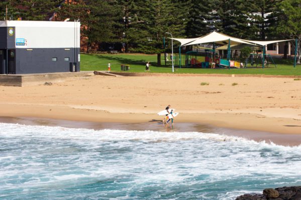 Hike From Kiama to Gerringong - Surfers