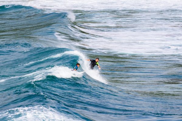 Hike From Kiama to Gerringong - Surfers